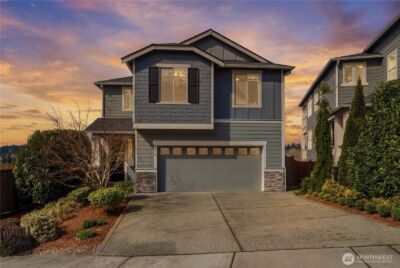 8218 NE 196 Street , Kenmore, WA 98028