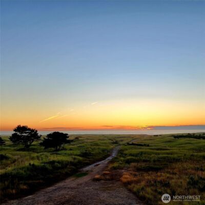 304 14th Street NW #115, Long Beach, WA 98631 - Photo 1