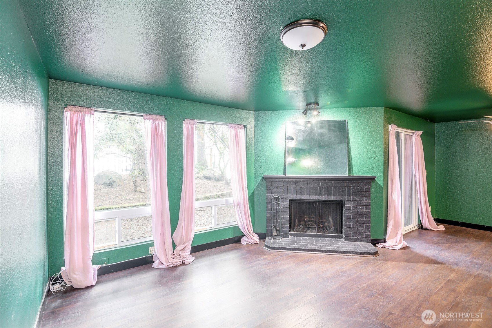 110 SW 116th Street #A13, Seattle, WA 98146