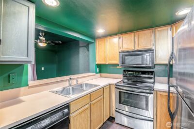 110 SW 116th Street #A13, Seattle, WA 98146 - Photo 7