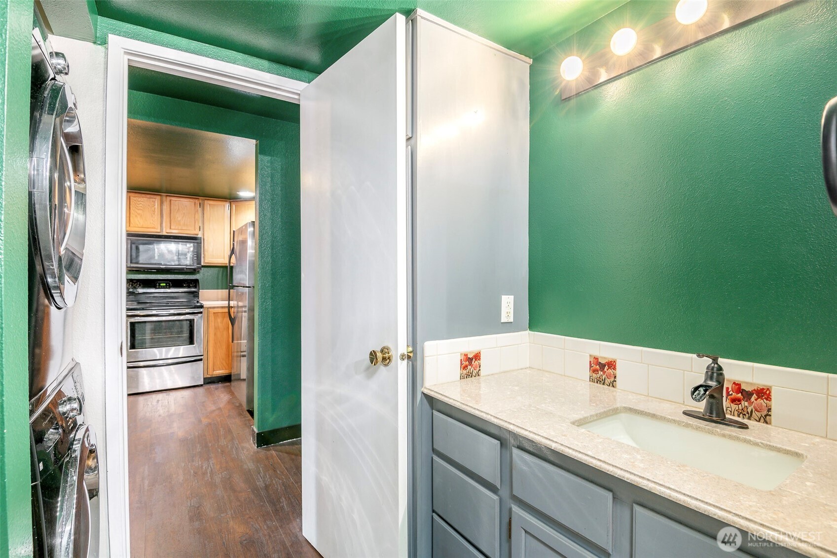 110 SW 116th Street #A13, Seattle, WA 98146