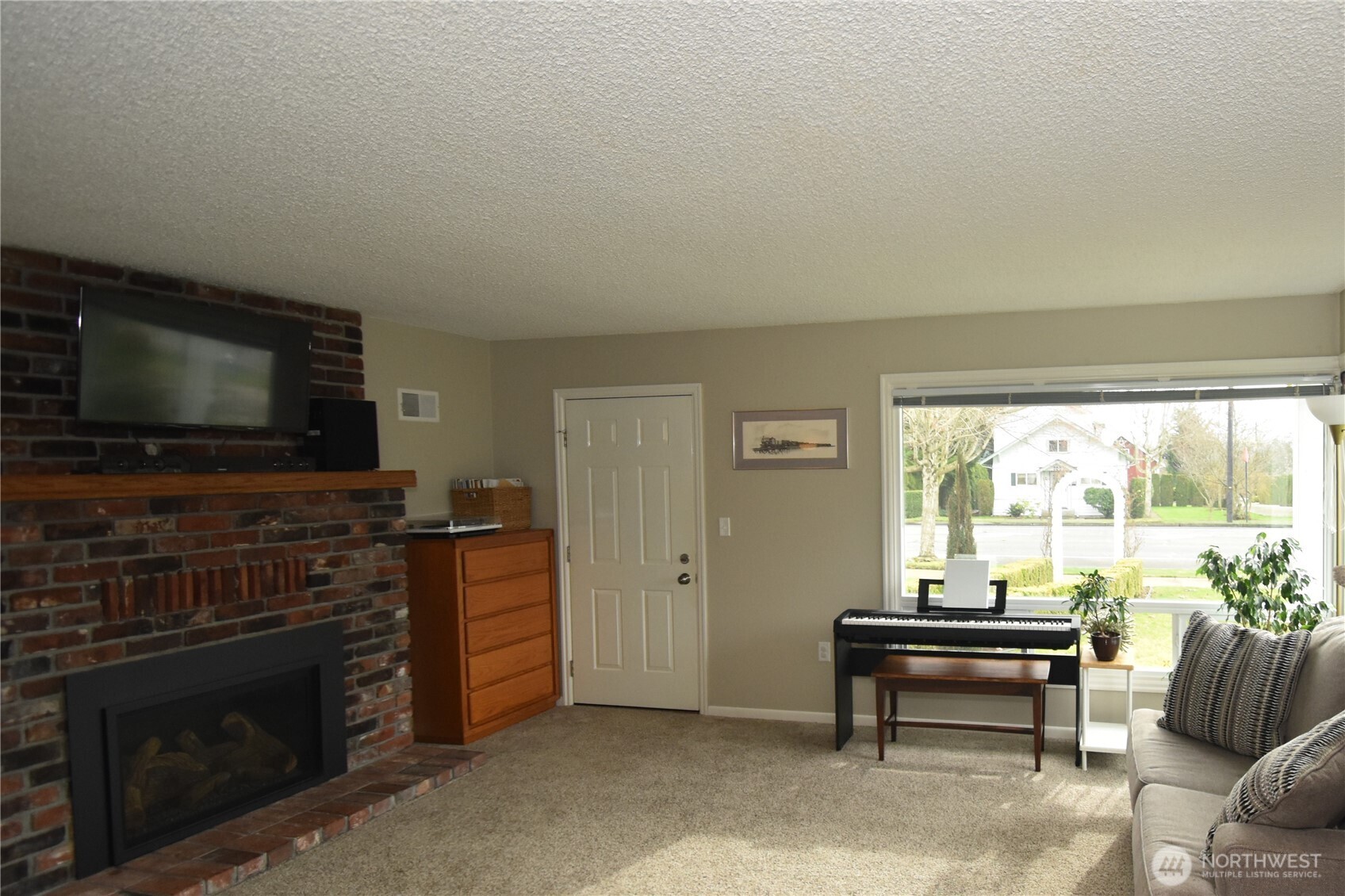 701 E Grover Street , Lynden, WA 98264