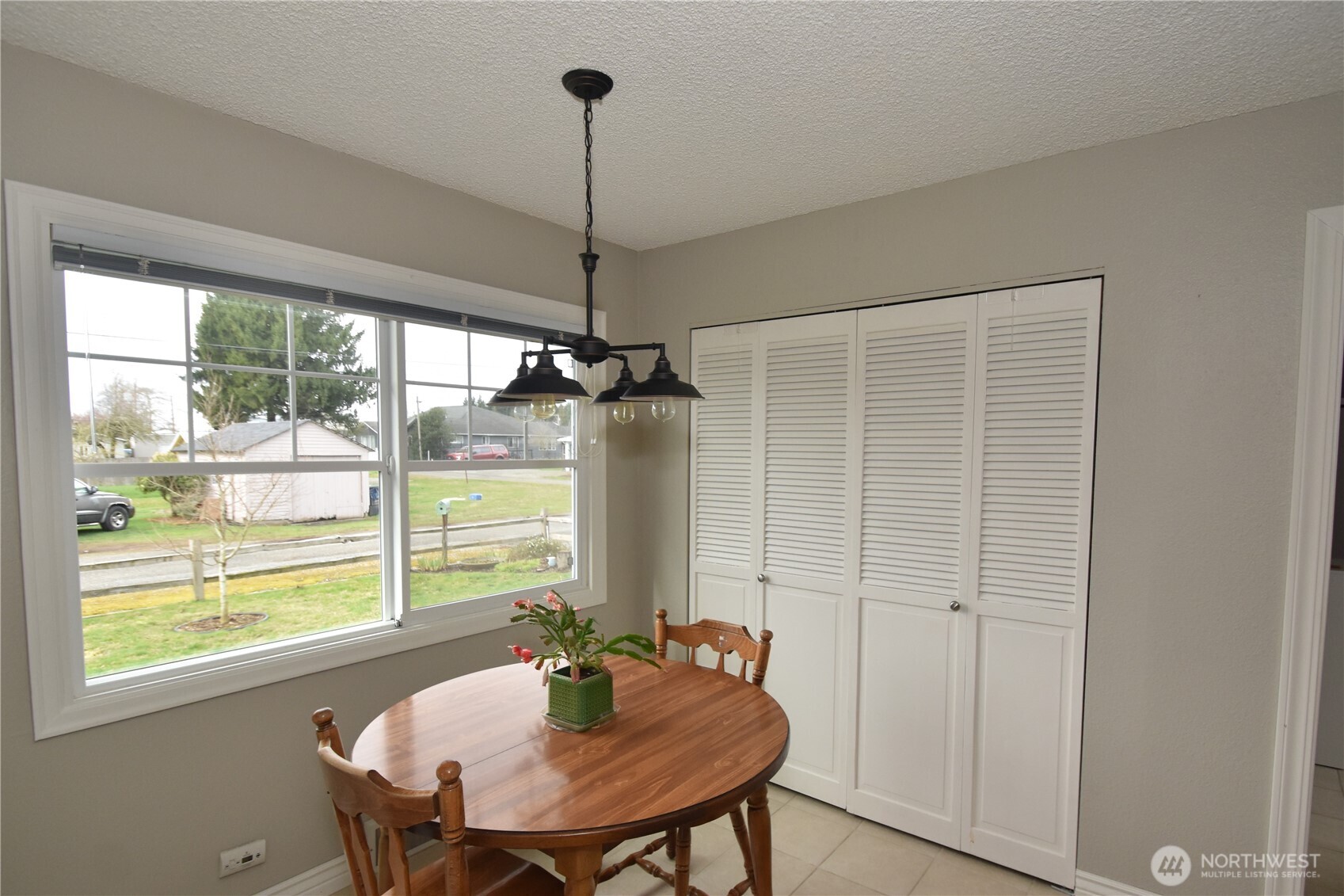 701 E Grover Street , Lynden, WA 98264