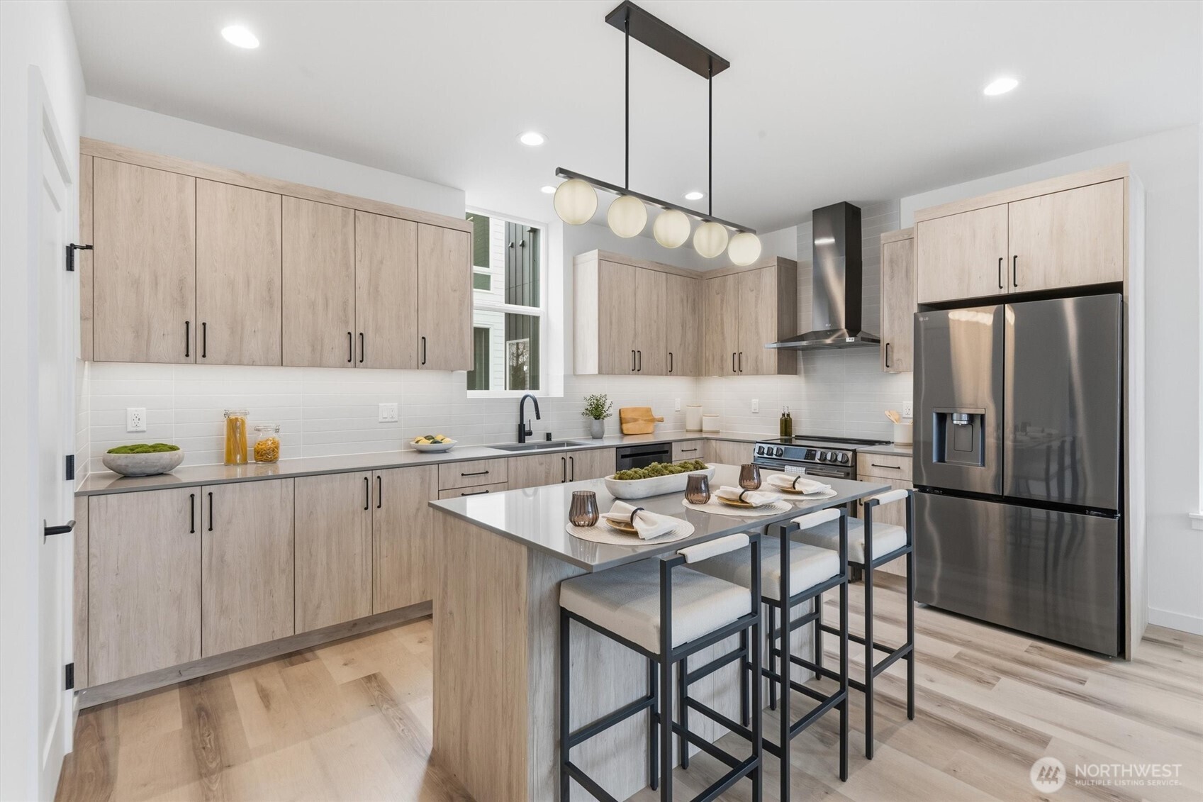 805 NW 63rd Street #B, Seattle, WA 98107