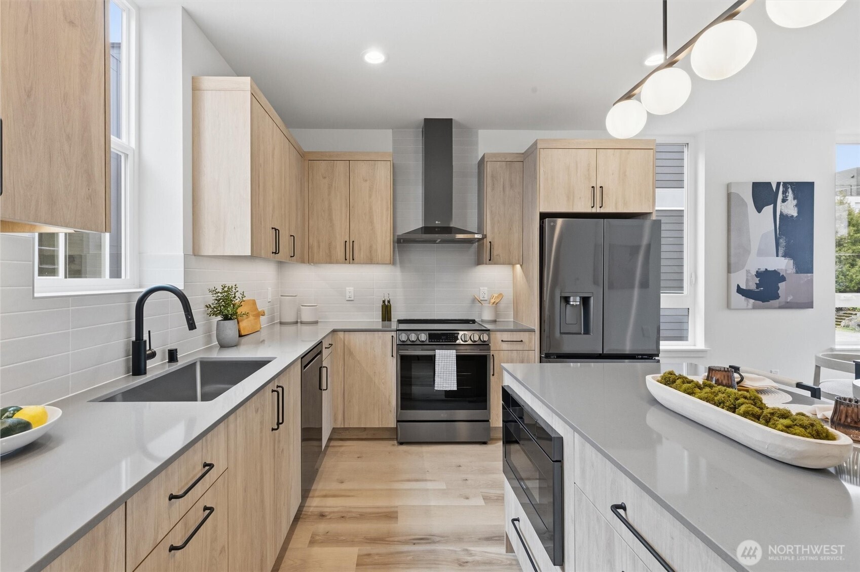 805 NW 63rd Street #B, Seattle, WA 98107