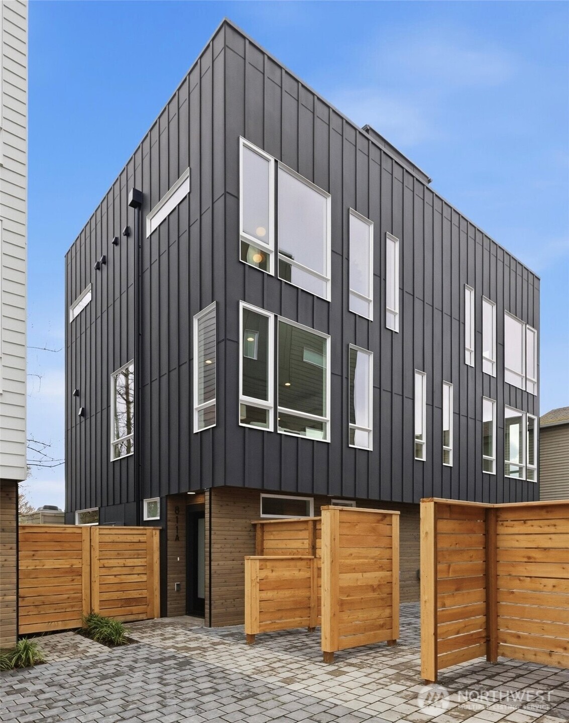 811 NW 63rd Street #A, Seattle, WA 98107