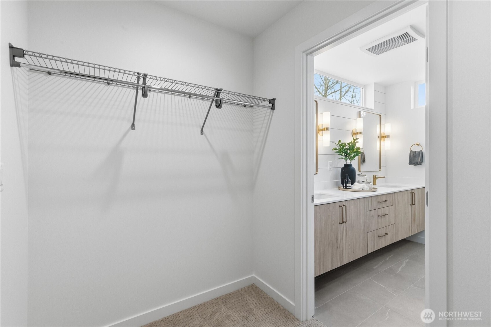 811 NW 63rd Street #A, Seattle, WA 98107