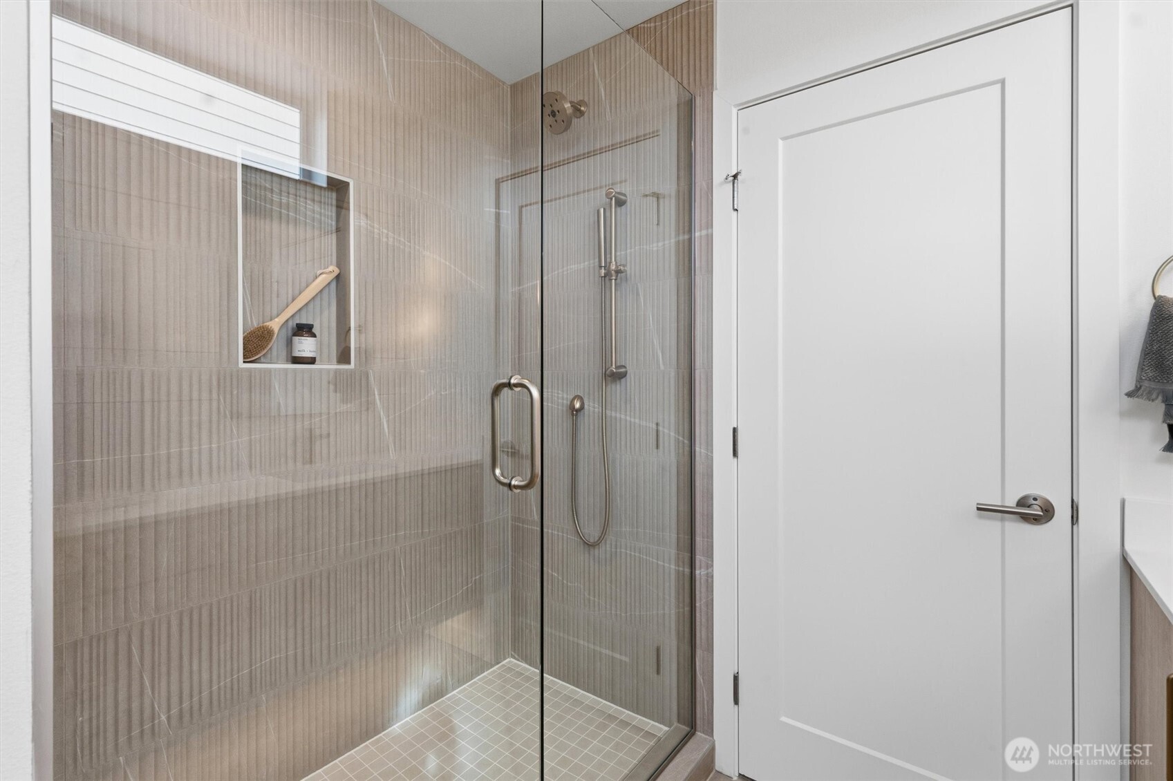 811 NW 63rd Street #A, Seattle, WA 98107