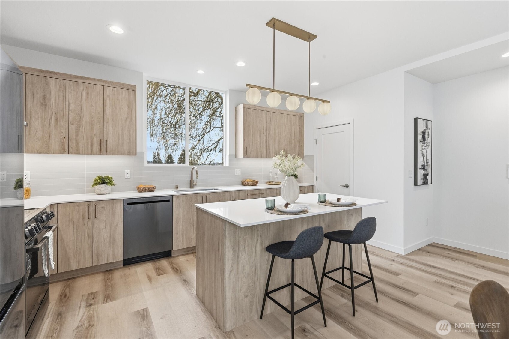 811 NW 63rd Street #A, Seattle, WA 98107