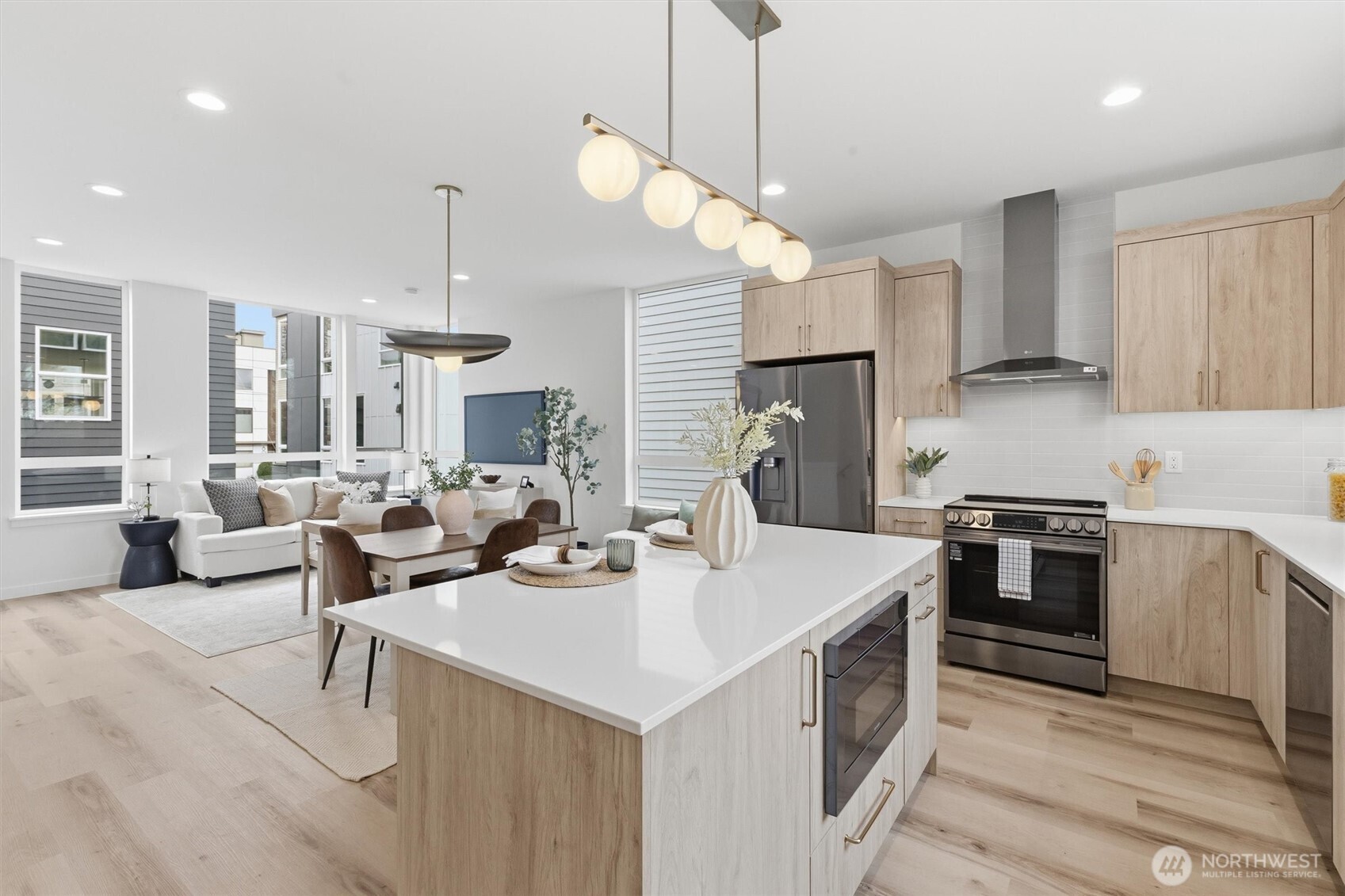 811 NW 63rd Street #A, Seattle, WA 98107