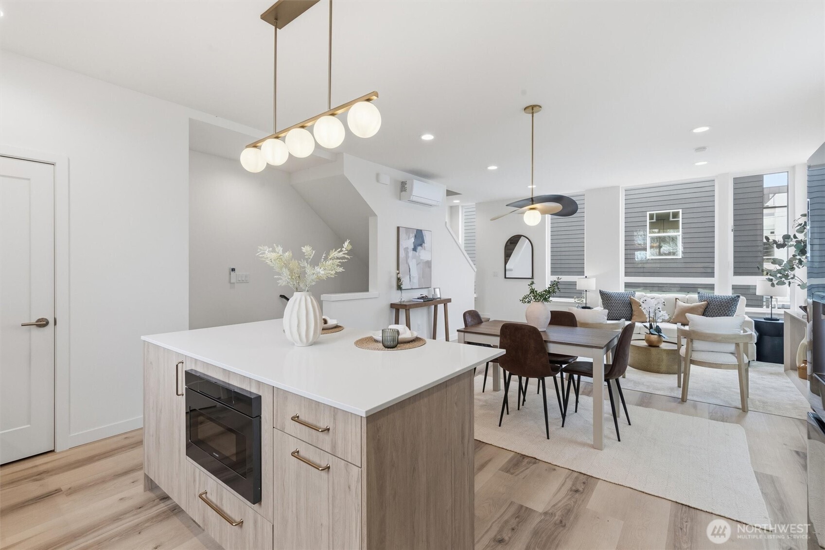 811 NW 63rd Street #A, Seattle, WA 98107