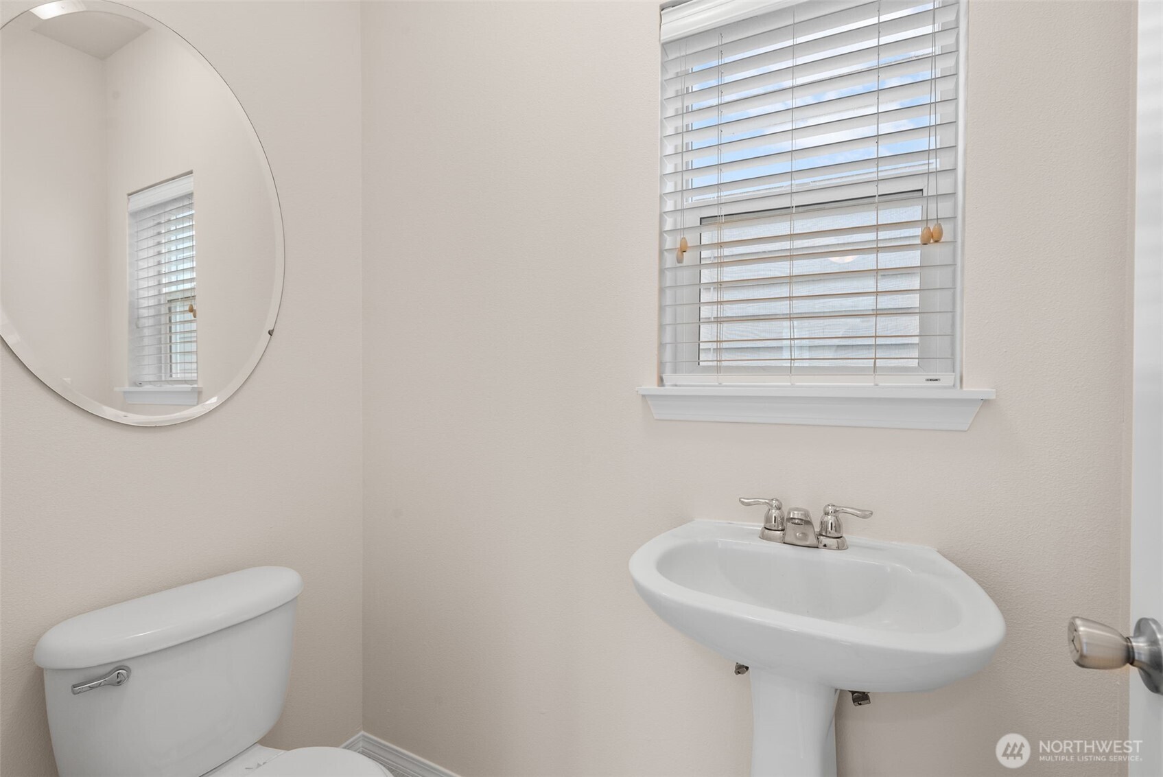 11510 185th St E , Puyallup, WA 98374