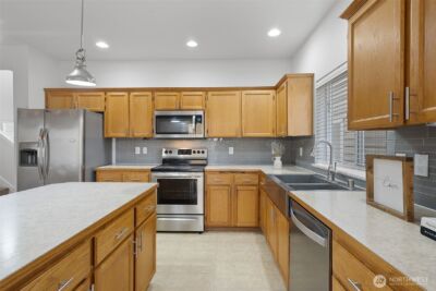 11510 185th St E , Puyallup, WA 98374 - Photo 10