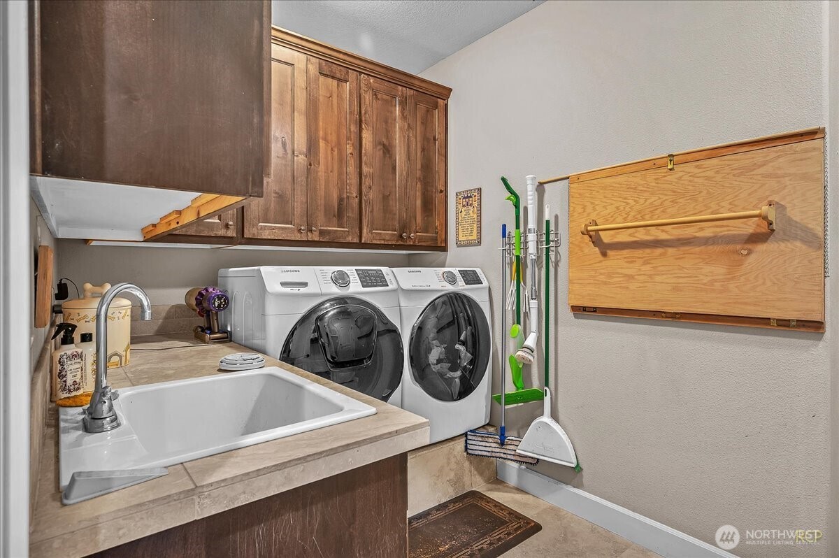 12018 NE 45th Avenue , Vancouver, WA 98686