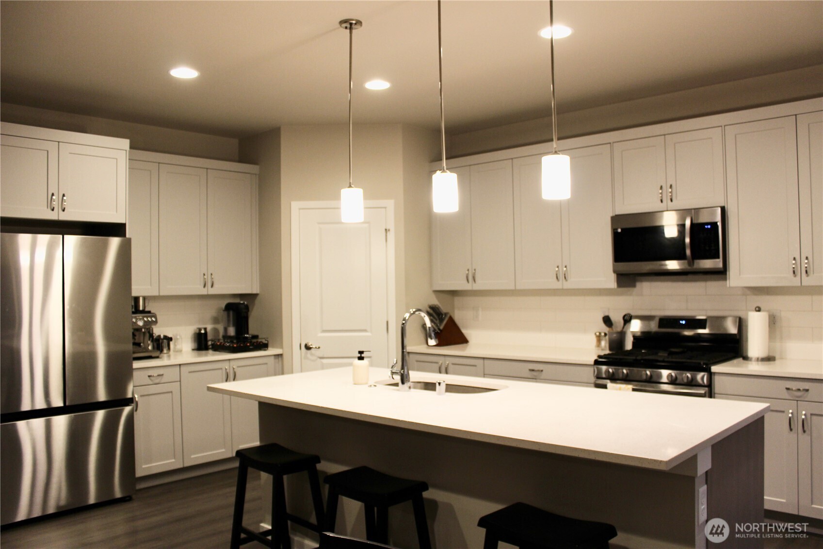 16155 8th Avenue E, Spanaway, WA 98387