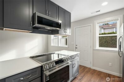 10908 62nd Street E, Puyallup, WA 98372 - Photo 11