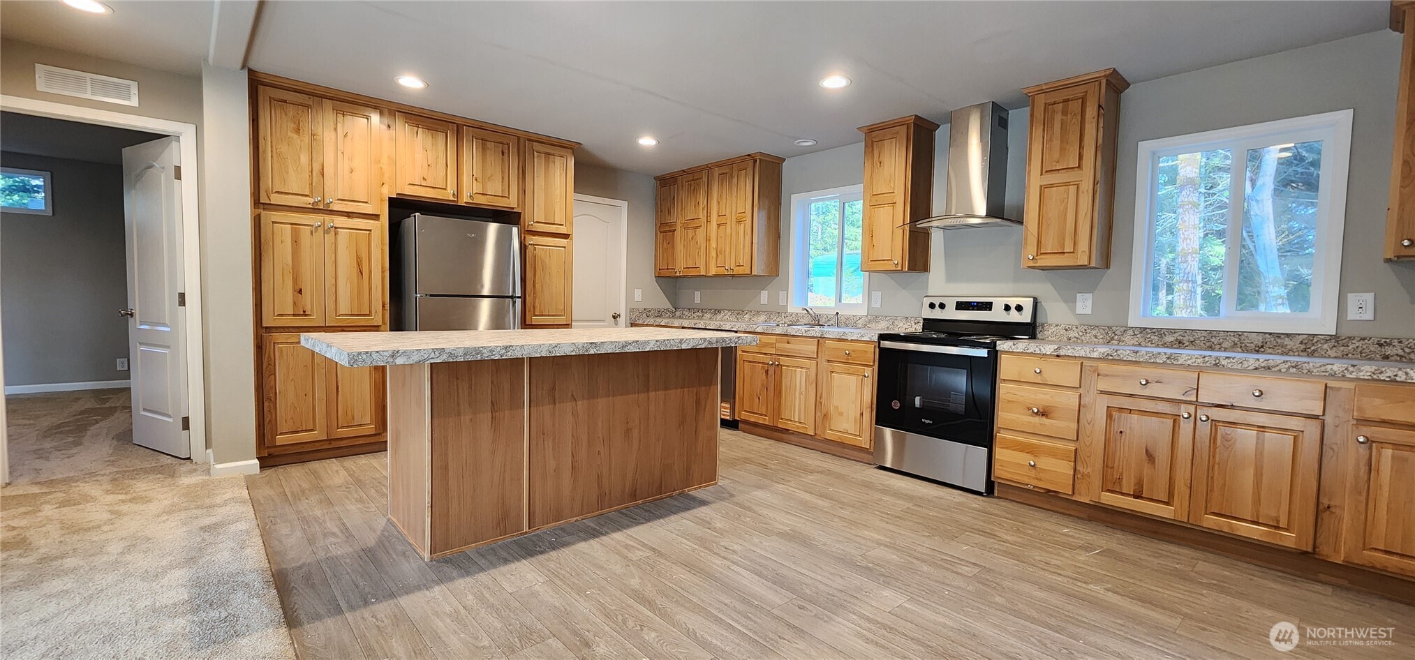 31 E Dabob Drive N, Shelton, WA 98584