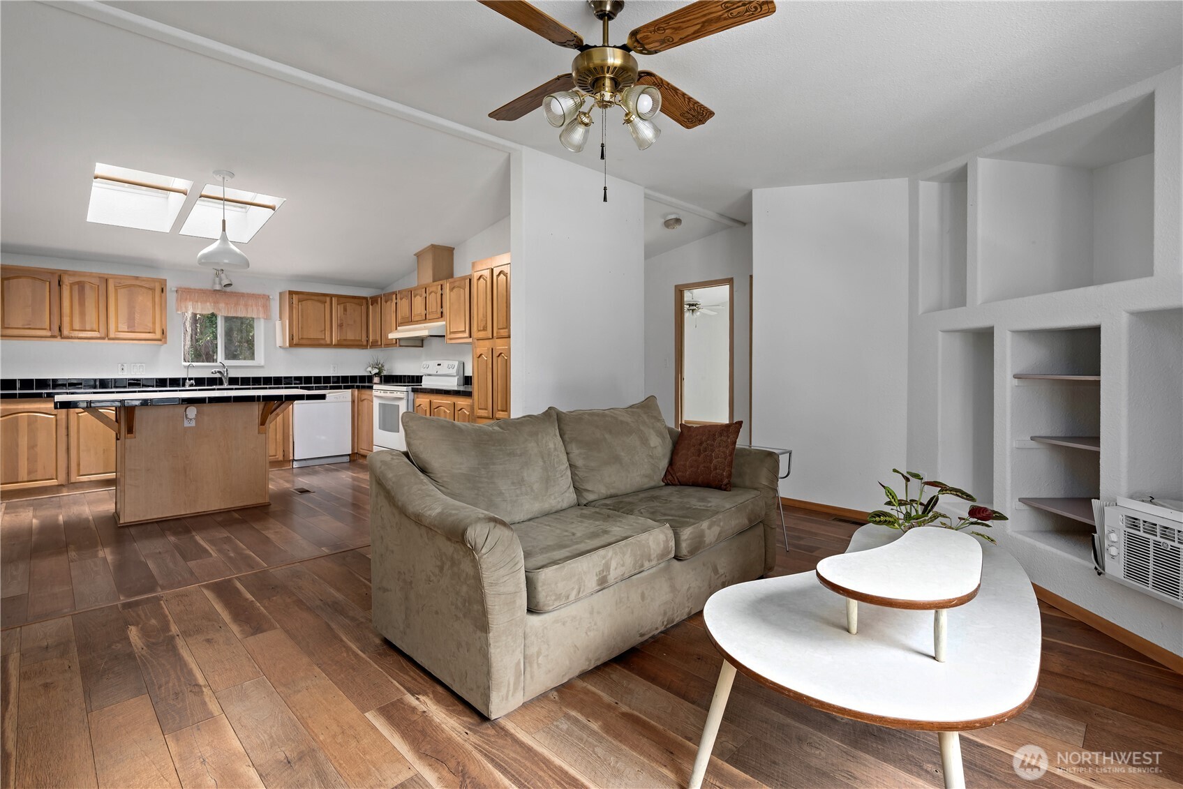 2930 Taylor Road #10, Oak Harbor, WA 98277