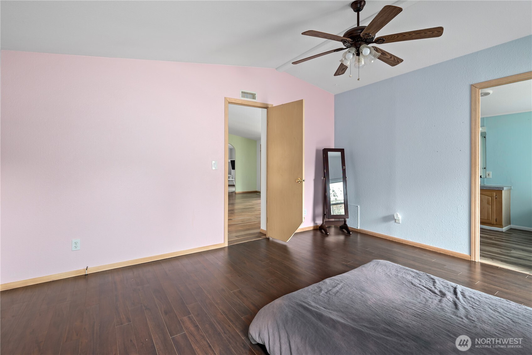 2930 Taylor Road #10, Oak Harbor, WA 98277