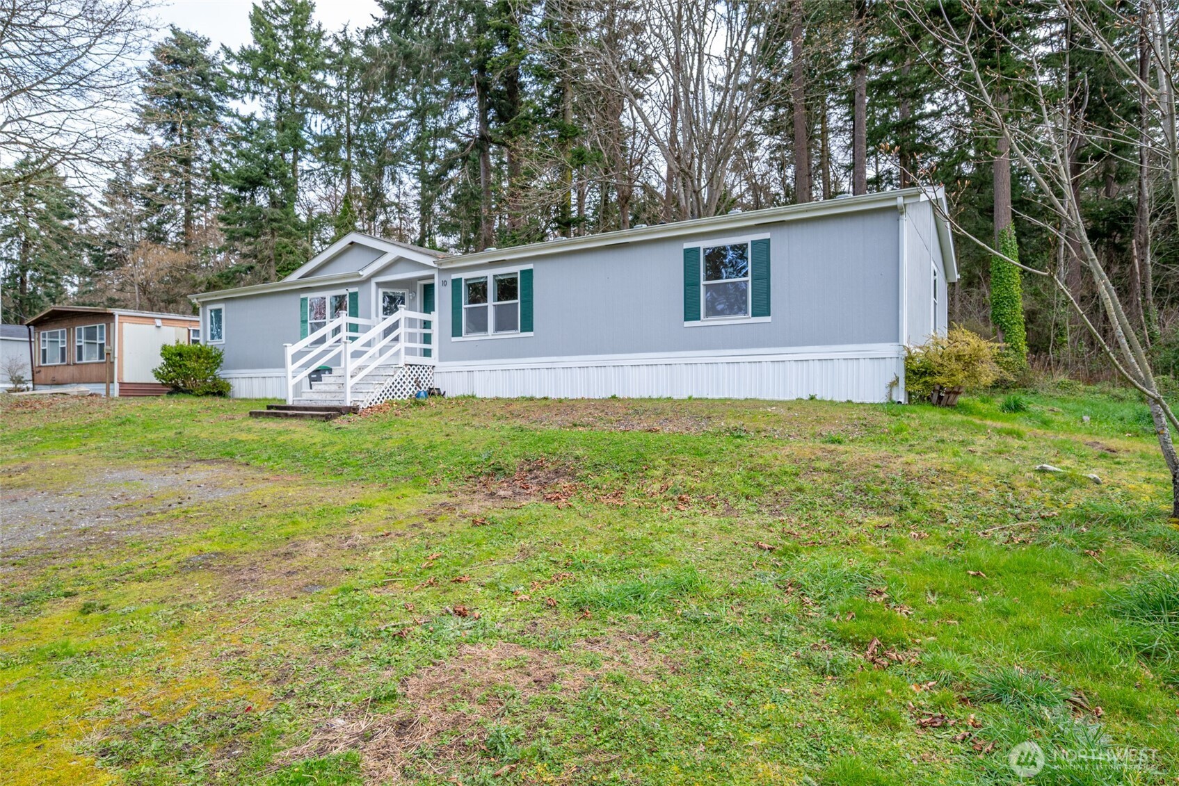 2930 Taylor Road #10, Oak Harbor, WA 98277