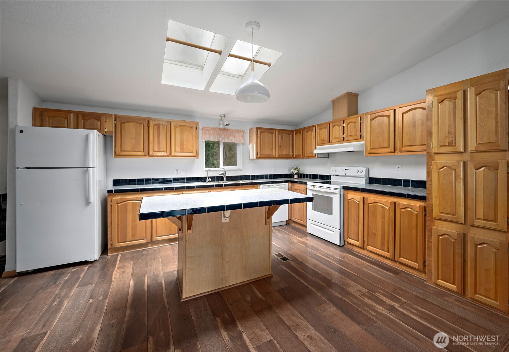 2930 Taylor Road #10, Oak Harbor, WA 98277