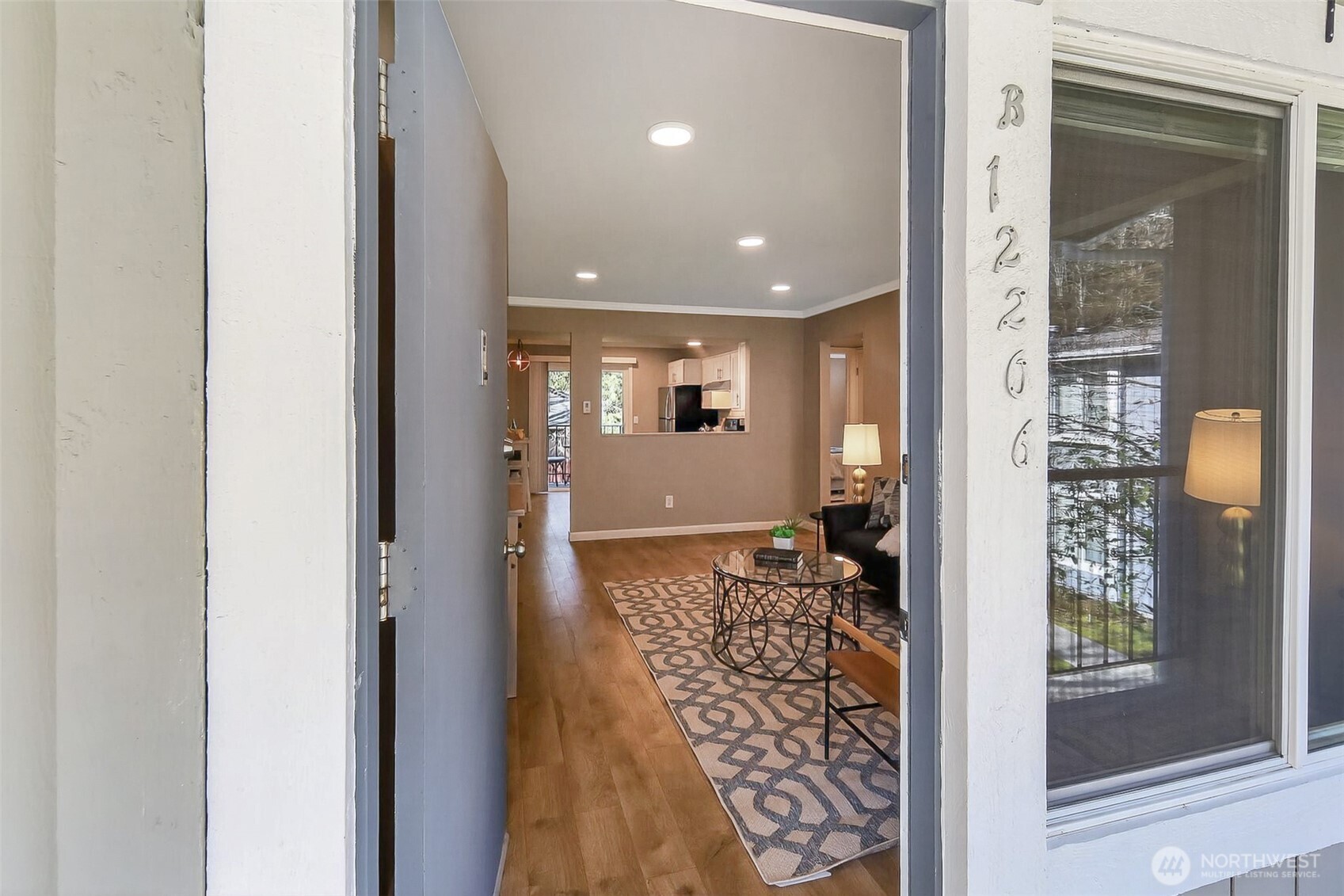 12206 NE 147th Place #B, Kirkland, WA 98034