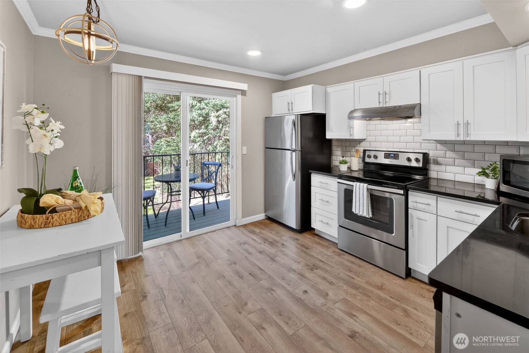 12206 NE 147th Place #B, Kirkland, WA 98034