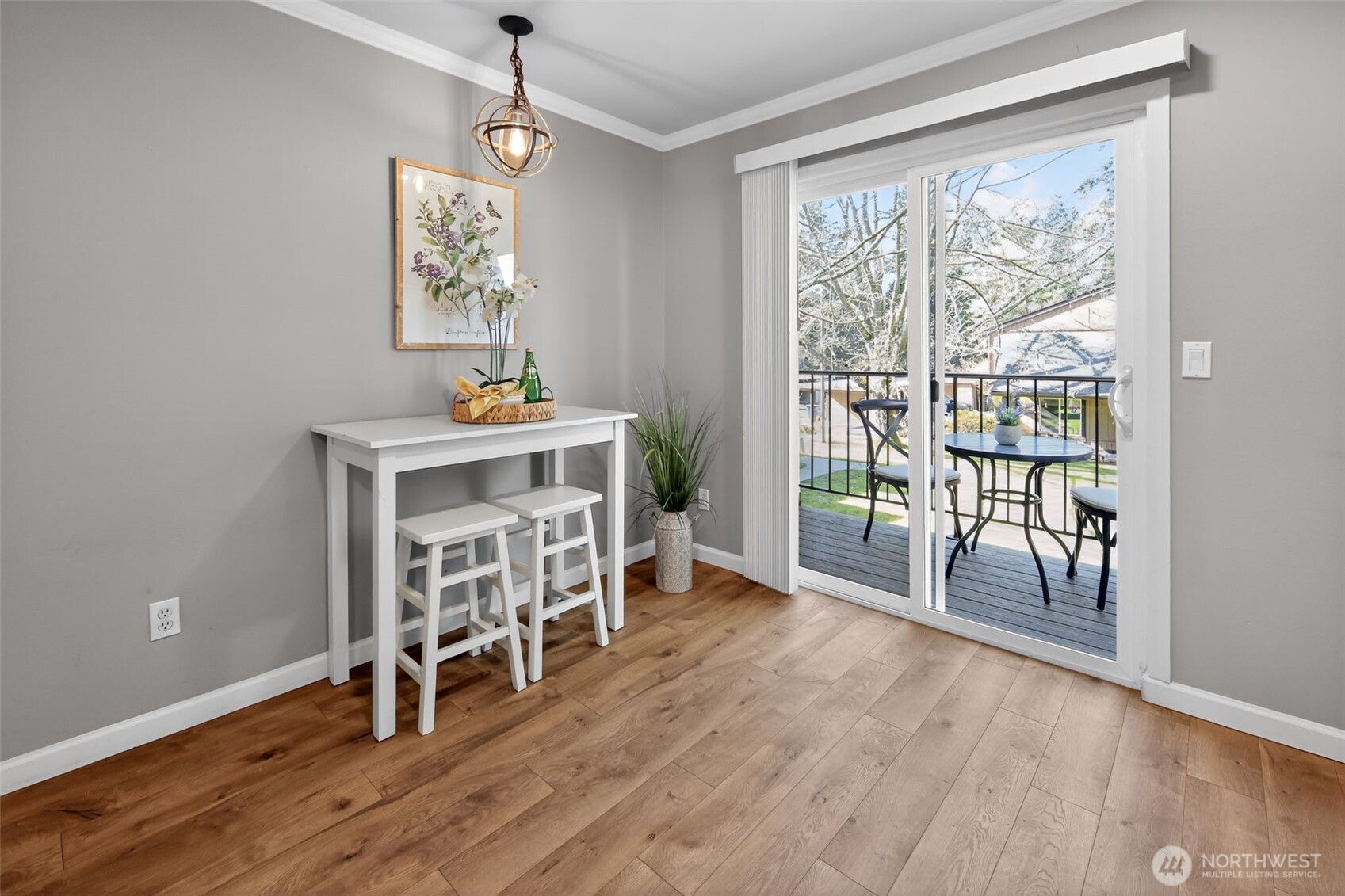 12206 NE 147th Place #B, Kirkland, WA 98034