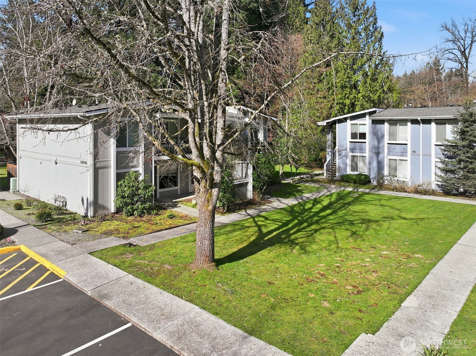 12206 NE 147th Place #B, Kirkland, WA 98034