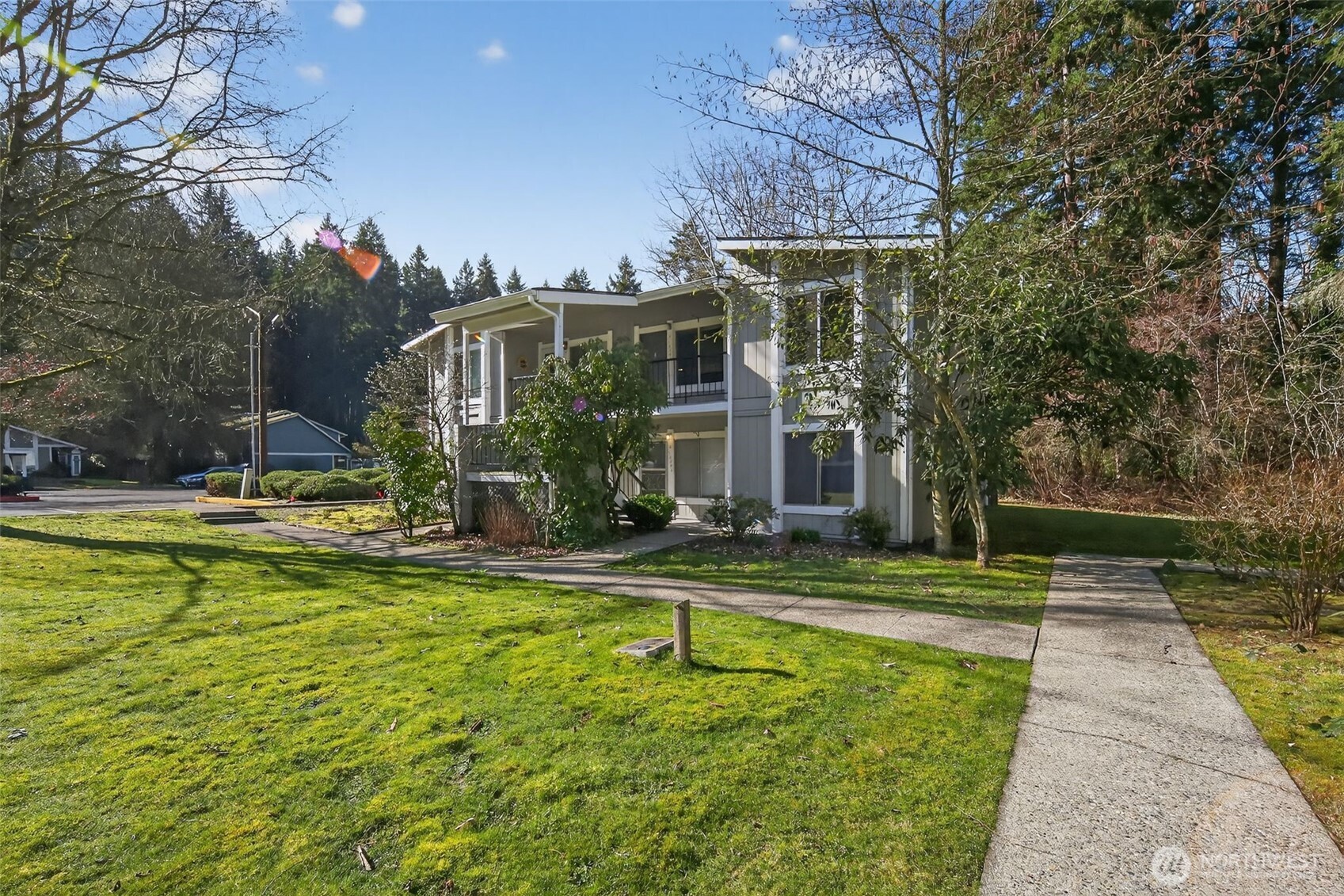 12206 NE 147th Place #B, Kirkland, WA 98034