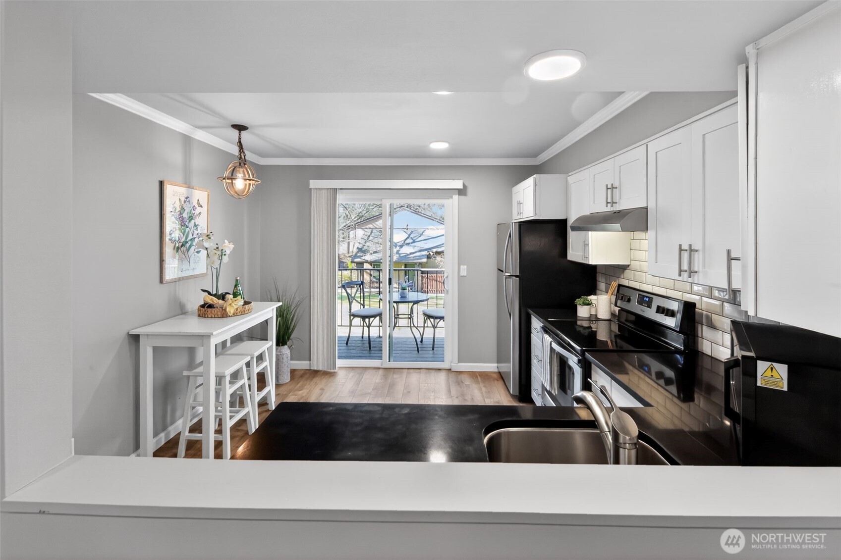 12206 NE 147th Place #B, Kirkland, WA 98034