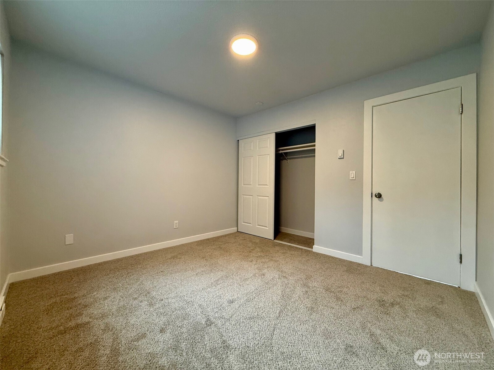 9623 S 248th #B11, Kent, WA 98030