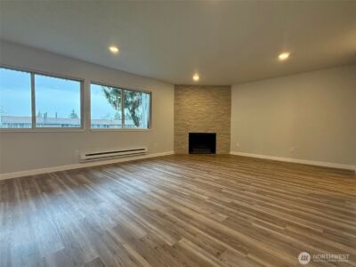 9623 S 248th #B11, Kent, WA 98030 - Photo 3