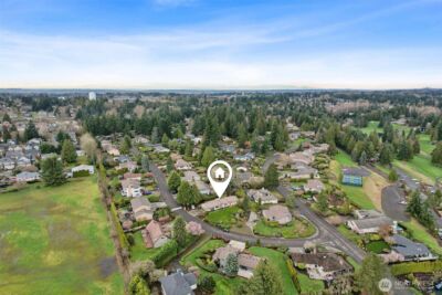 13710 SE 251st Place , Kent, WA 98042 - Photo 2