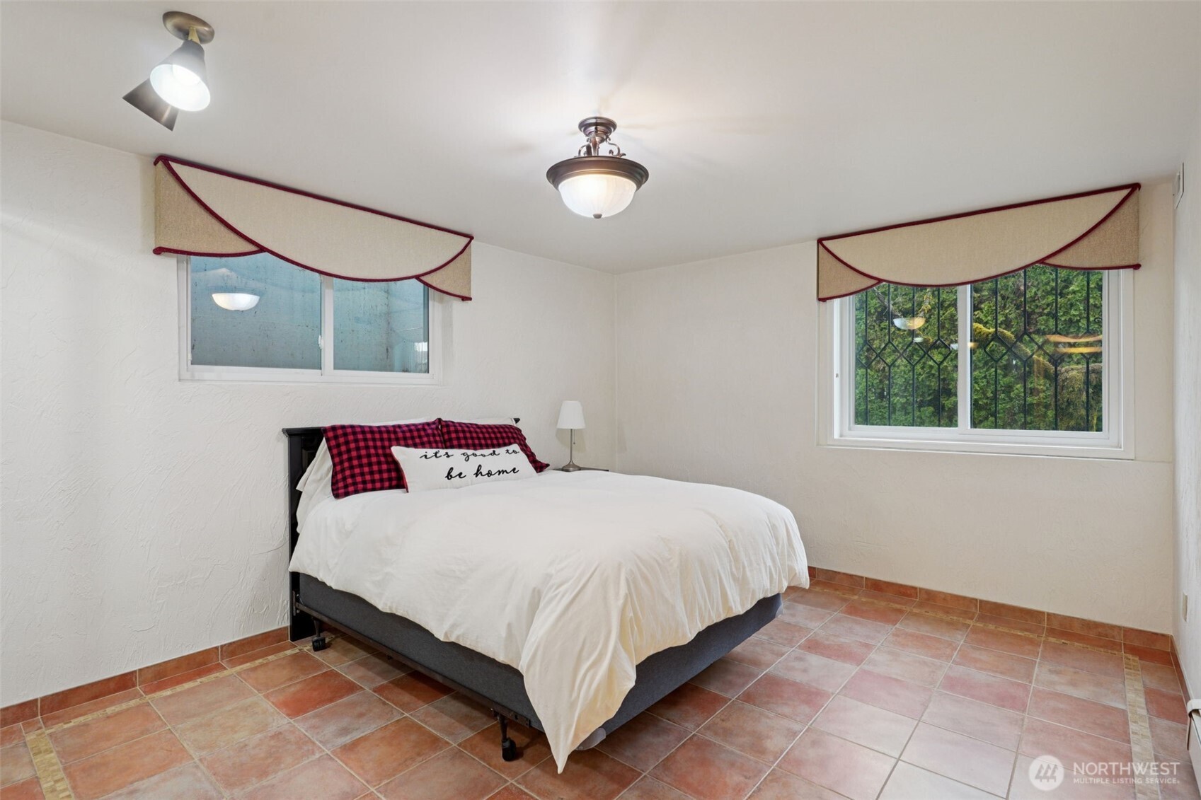 13710 SE 251st Place , Kent, WA 98042