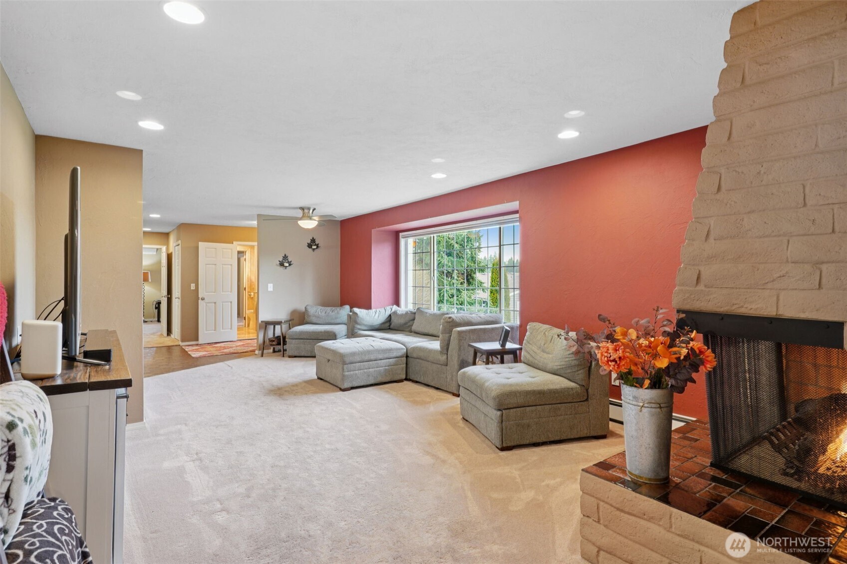 13710 SE 251st Place , Kent, WA 98042