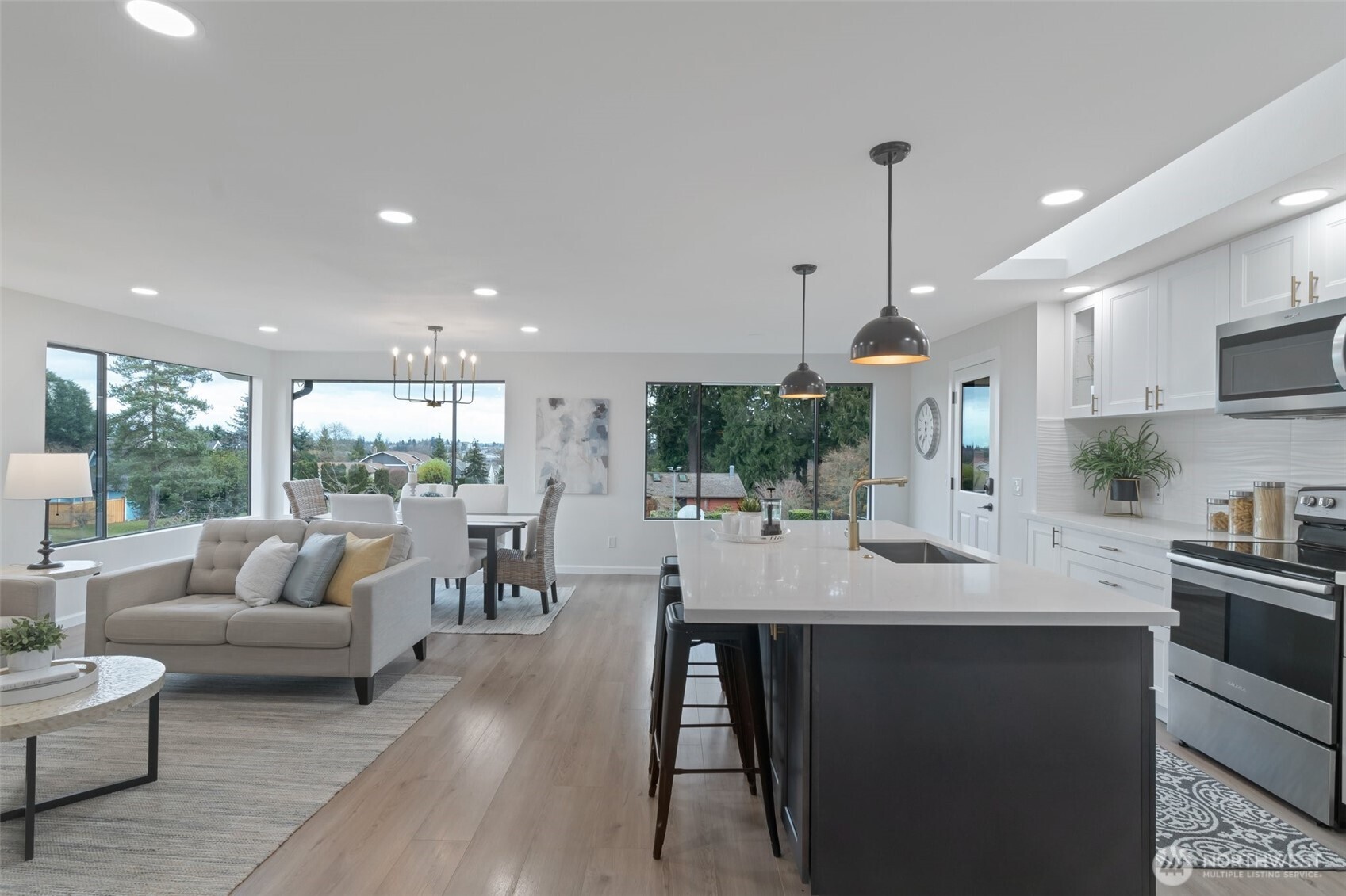 3414 166th Place SW, Lynnwood, WA 98037