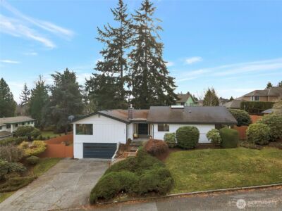 3414 166th Place SW, Lynnwood, WA 98037 - Photo 2