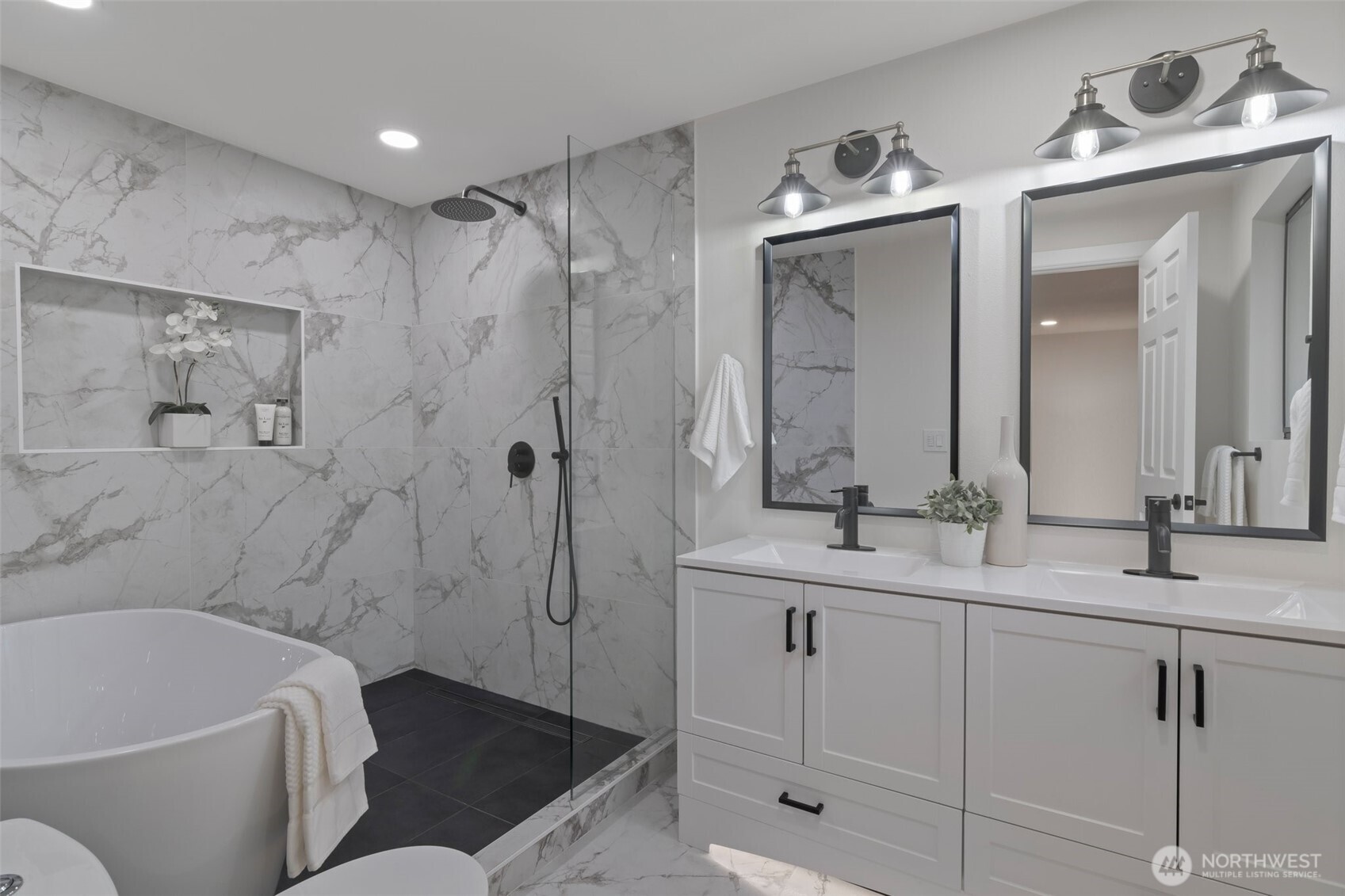 3414 166th Place SW, Lynnwood, WA 98037