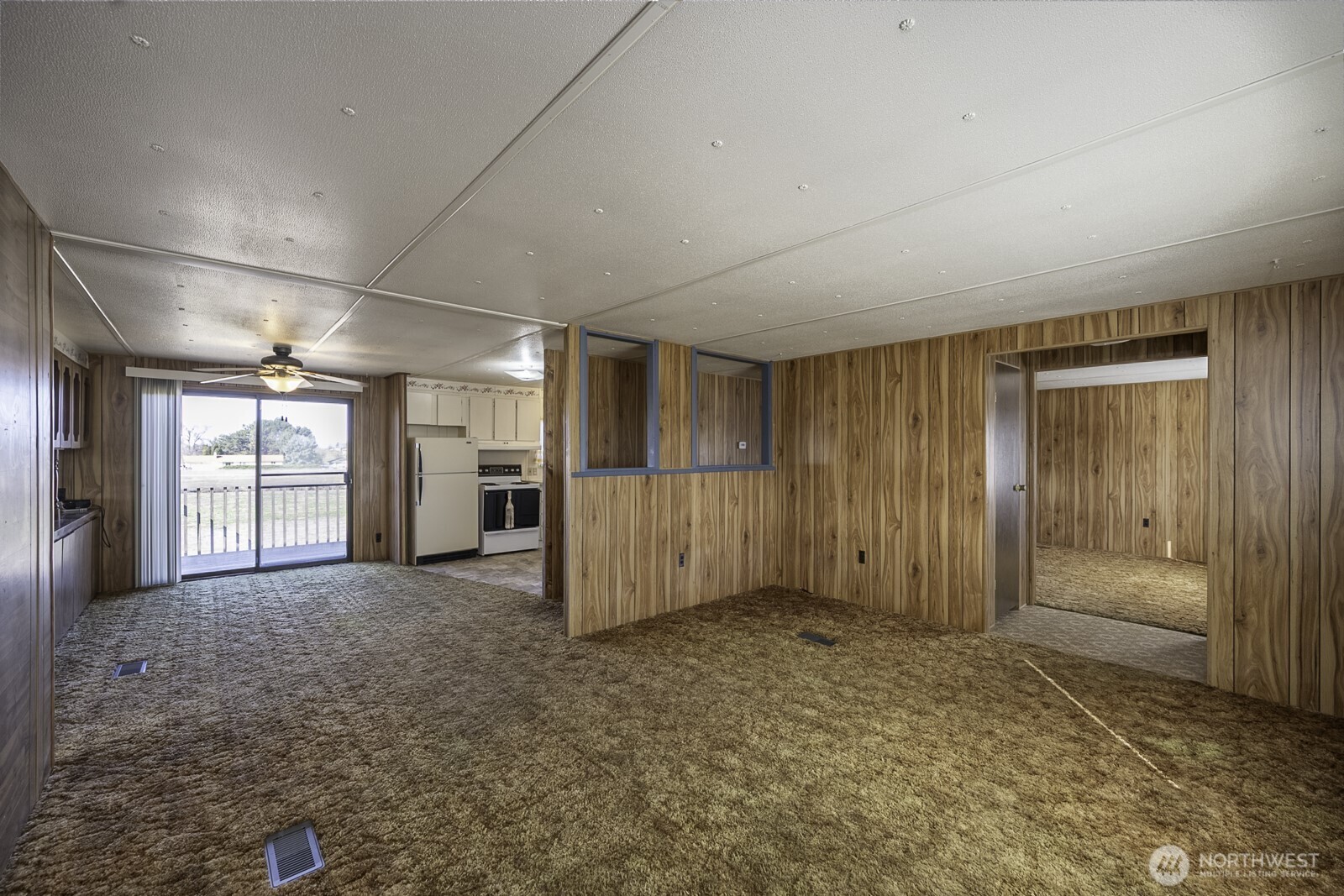 4934 Road M NE , Moses Lake, WA 98837-8607