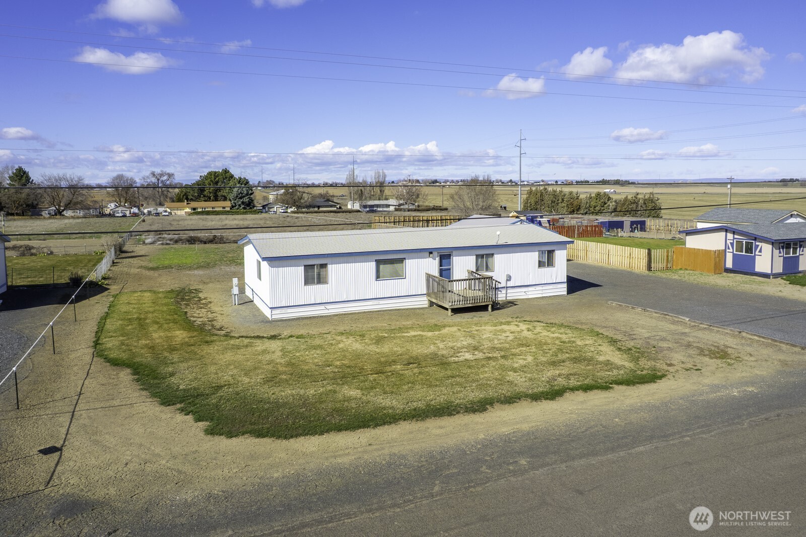 4934 Road M NE , Moses Lake, WA 98837-8607