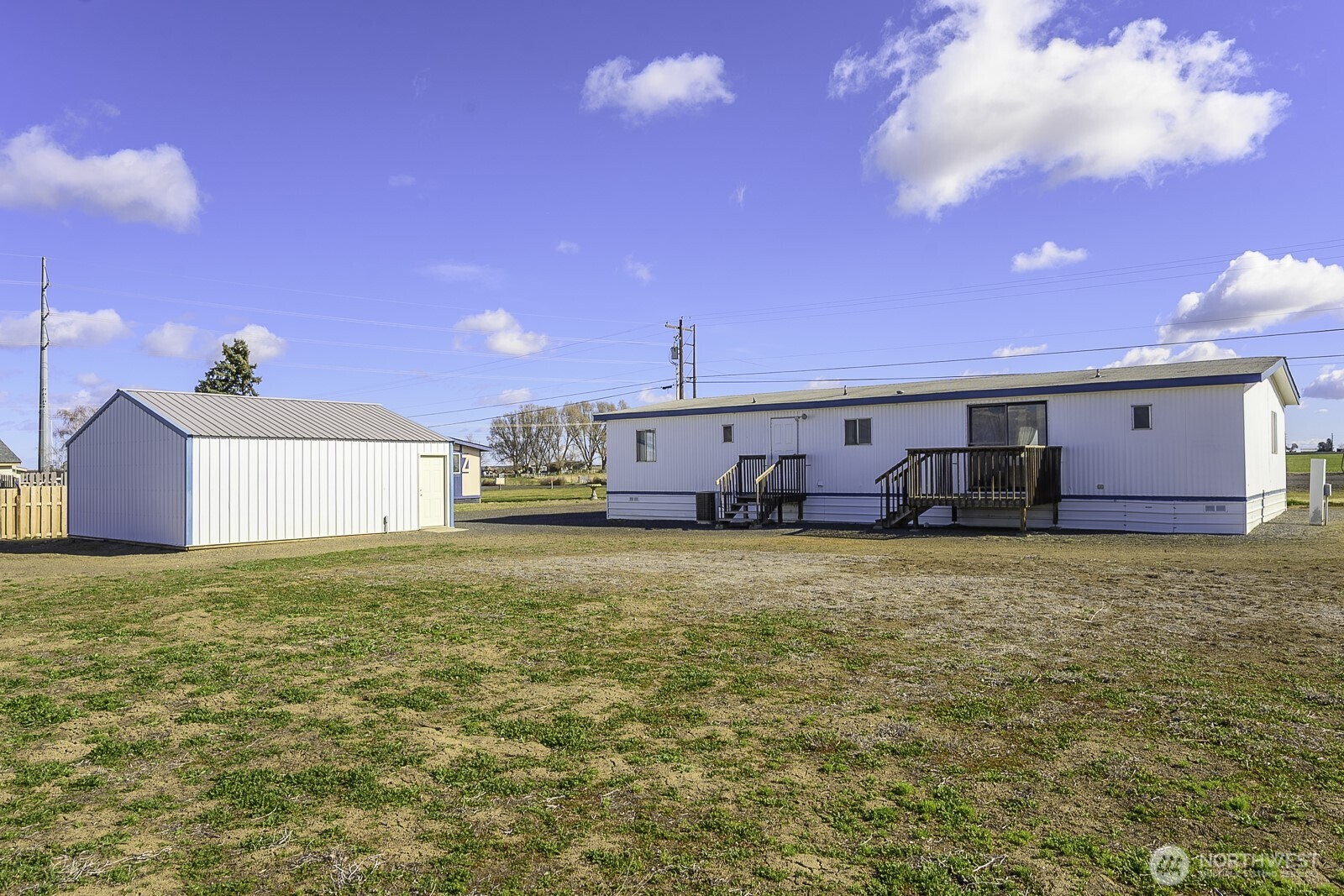 4934 Road M NE , Moses Lake, WA 98837-8607