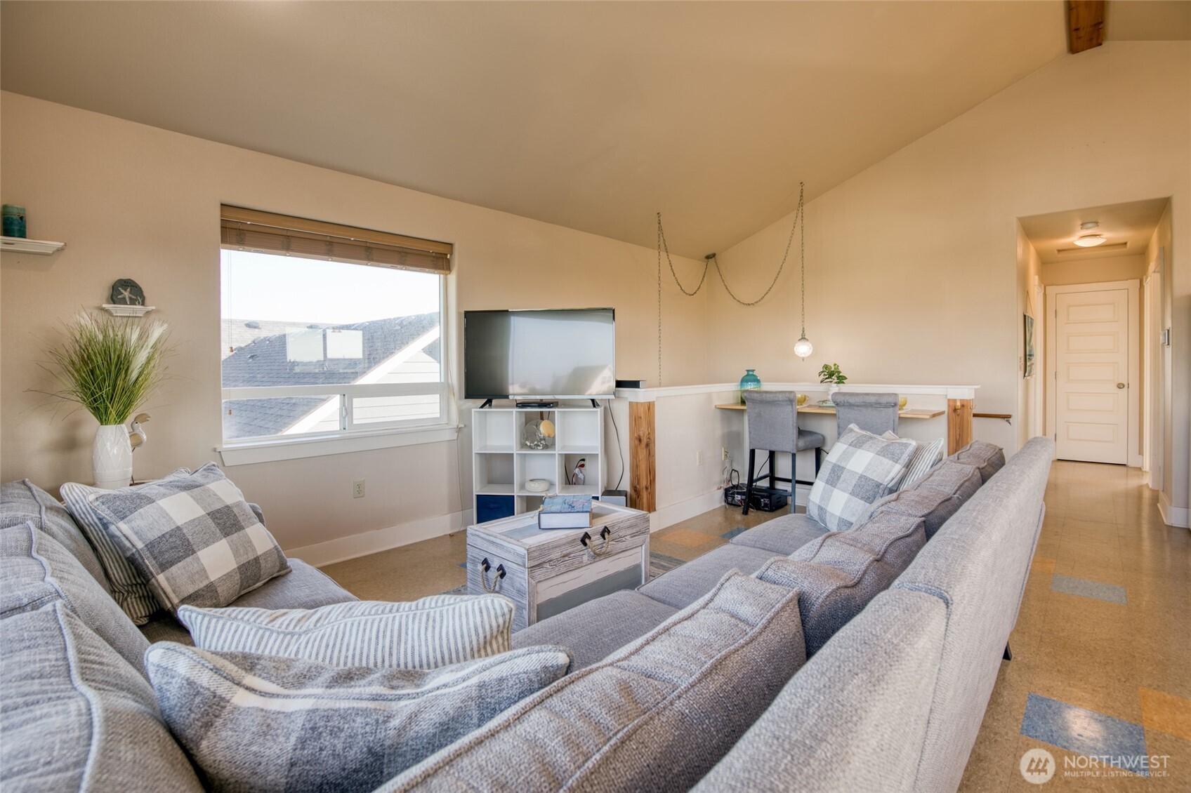 1143 Greenview Avenue SW, Ocean Shores, WA 98569