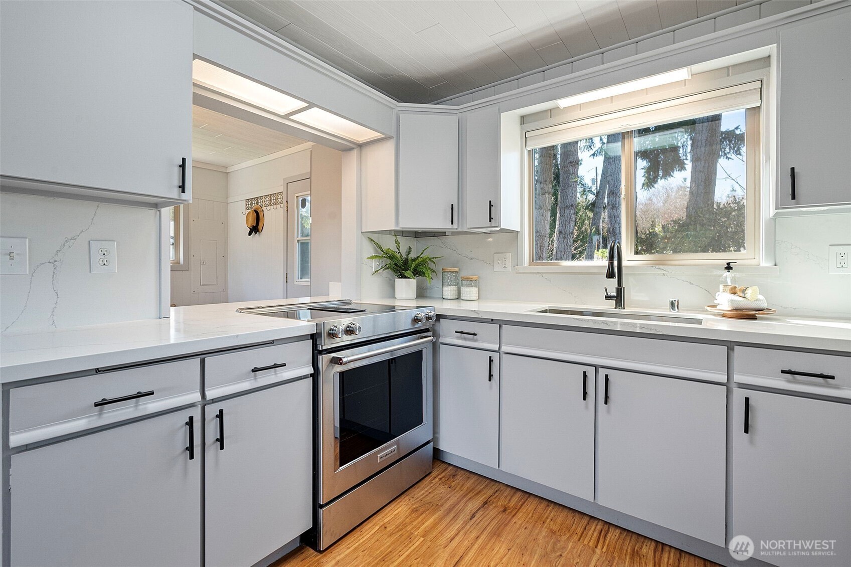 16714 Pleasant Beach Drive SE, Yelm, WA 98597