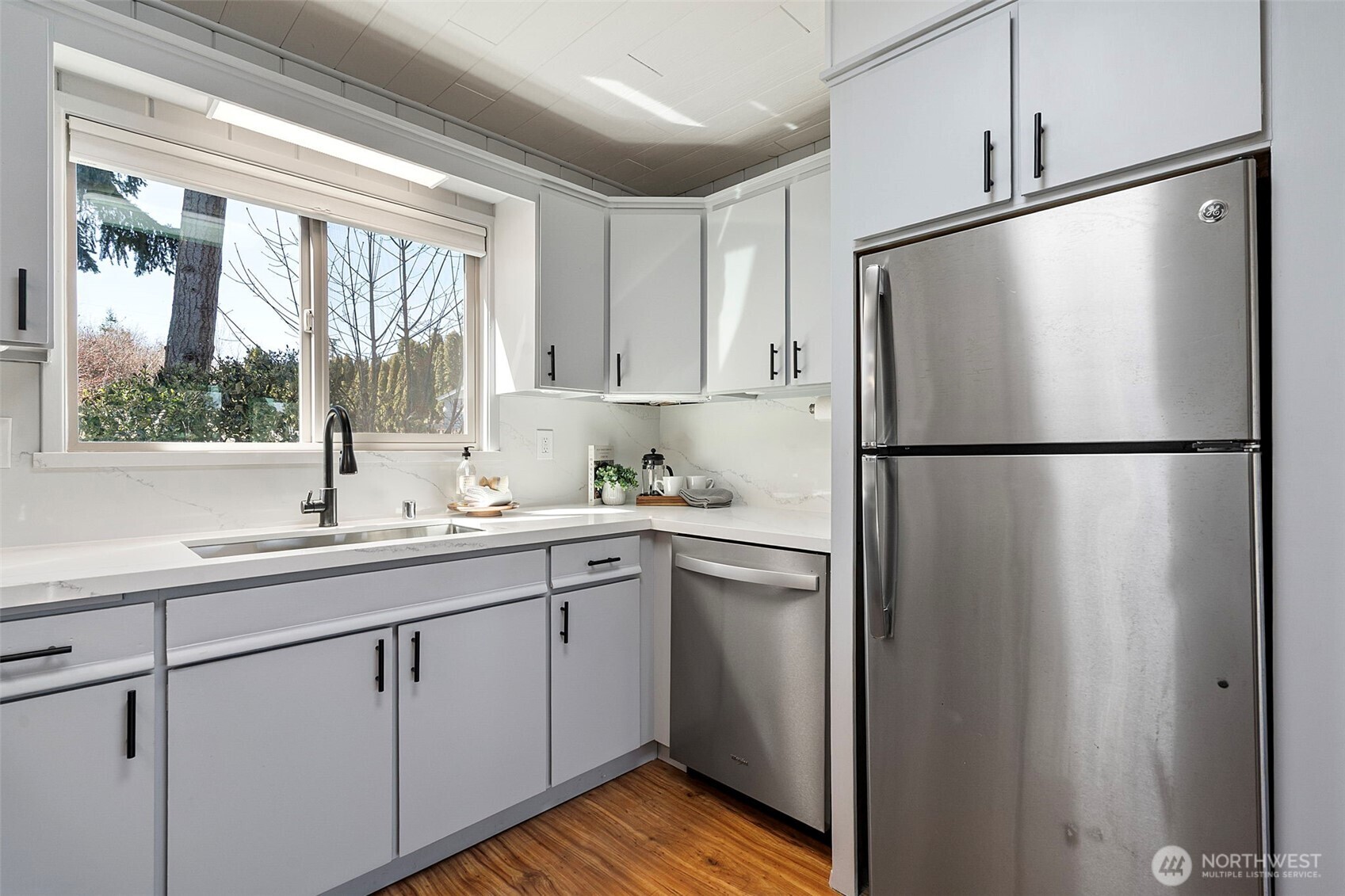 16714 Pleasant Beach Drive SE, Yelm, WA 98597