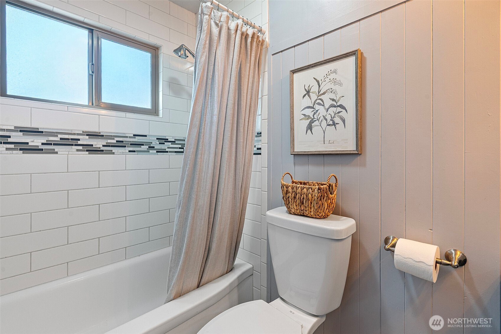 16714 Pleasant Beach Drive SE, Yelm, WA 98597