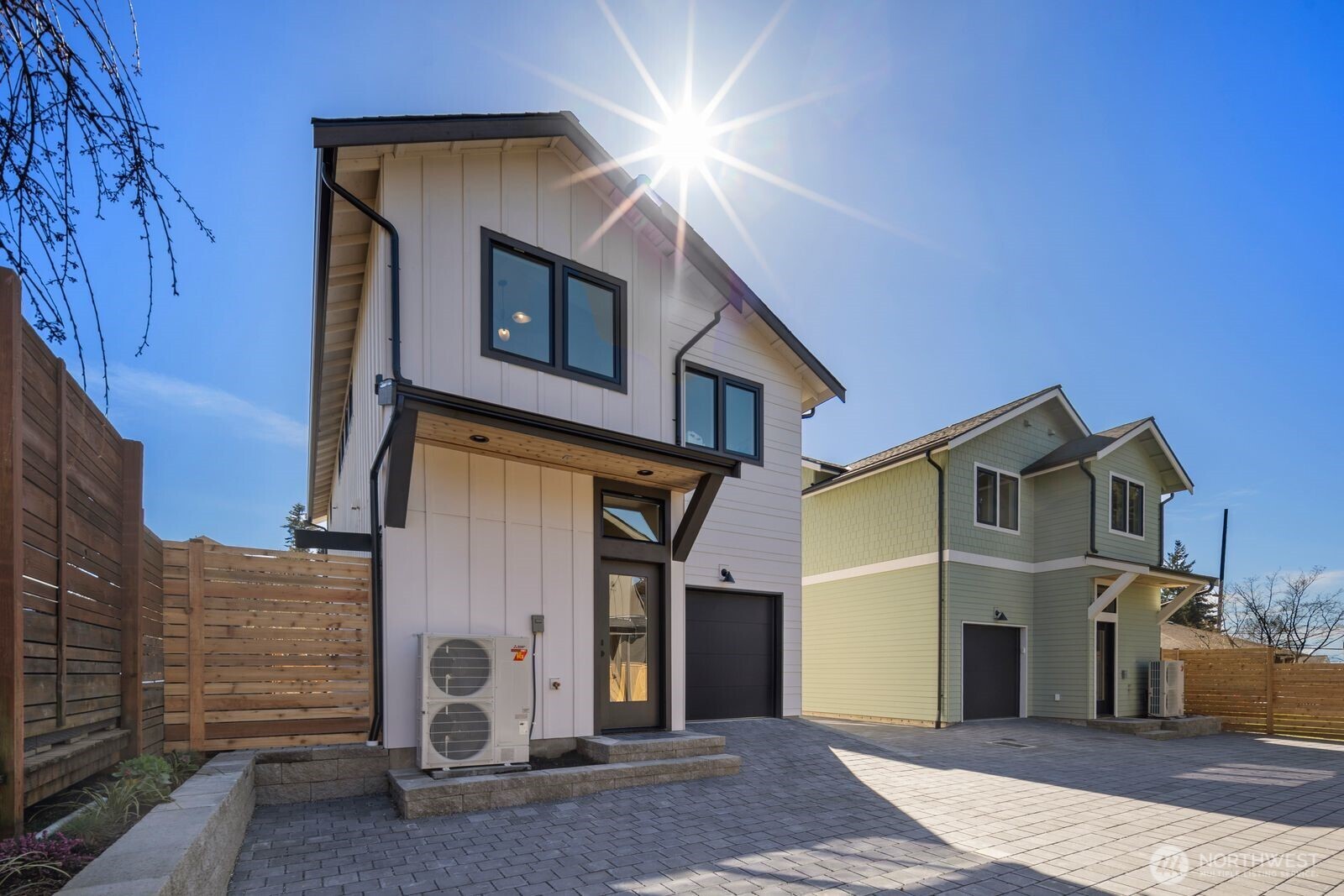 524 NE 89th Street #A, Seattle, WA 98115