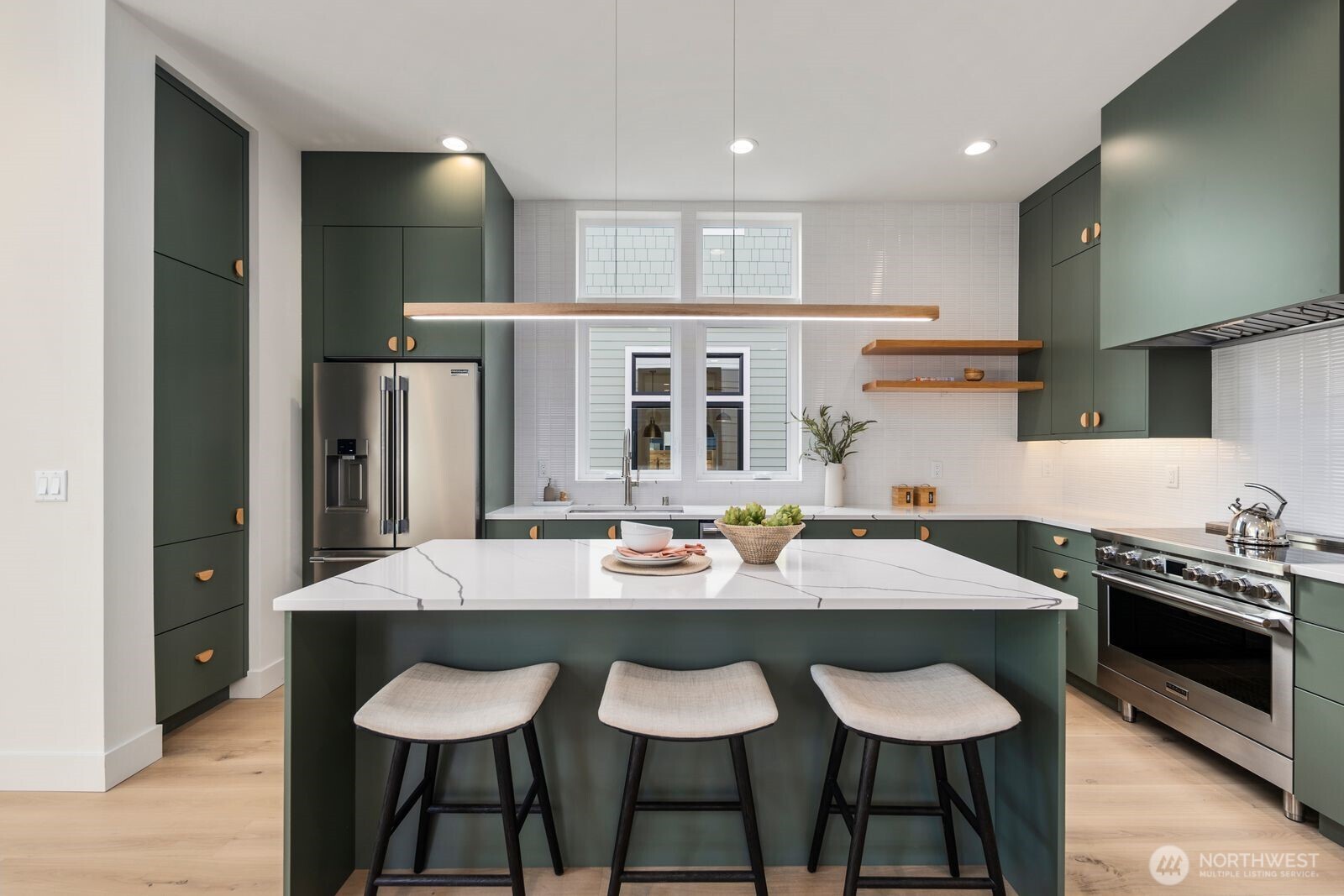 524 NE 89th Street #A, Seattle, WA 98115