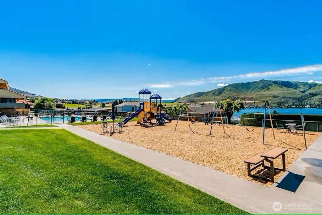 100 Lake Chelan Shores Drive #19-2, Chelan, WA 98816