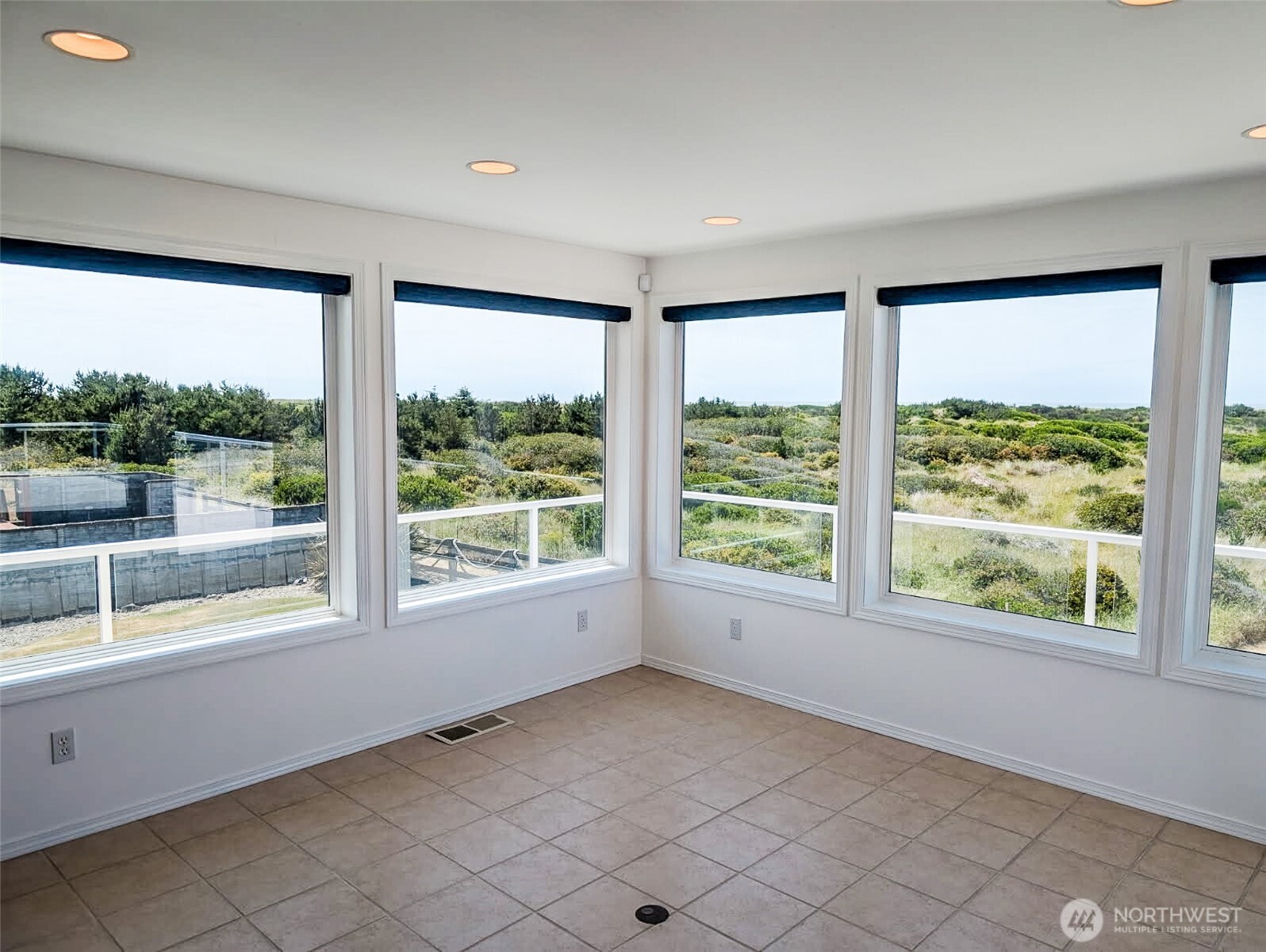 935 S Sand Dune Avenue SW, Ocean Shores, WA 98569